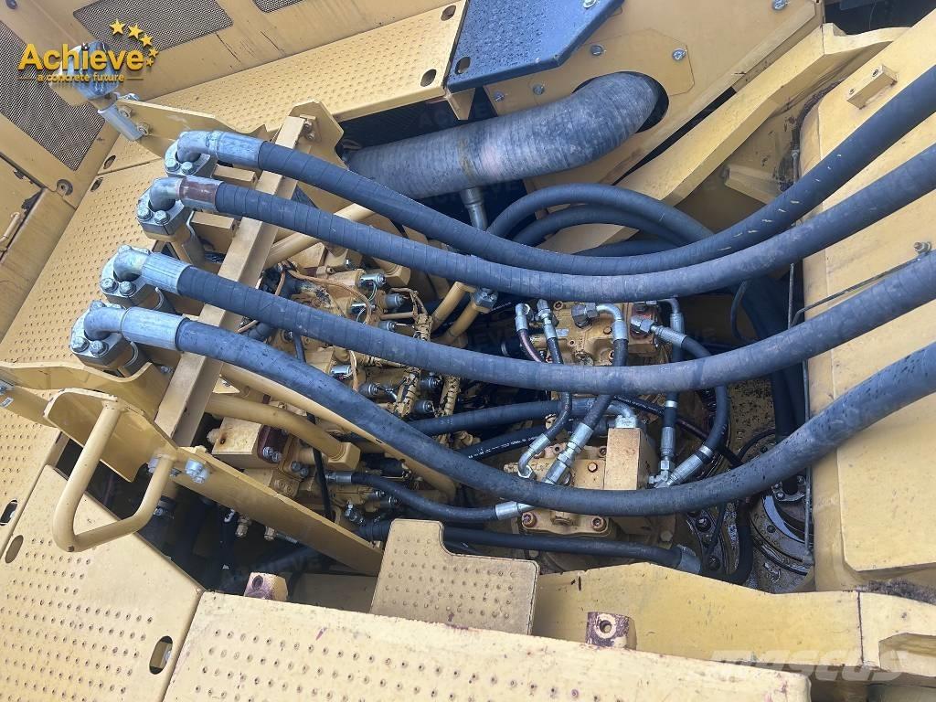 CAT 374 Bagri goseničarji