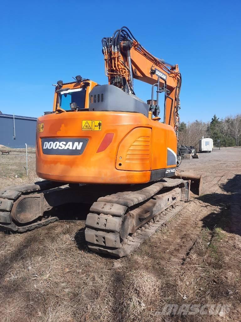 Doosan DX140LCR-5 Bagri goseničarji