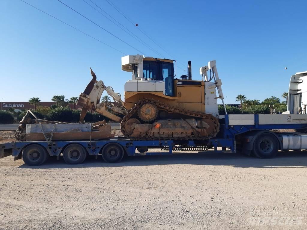 CAT D 7 R II Buldožerji goseničarji