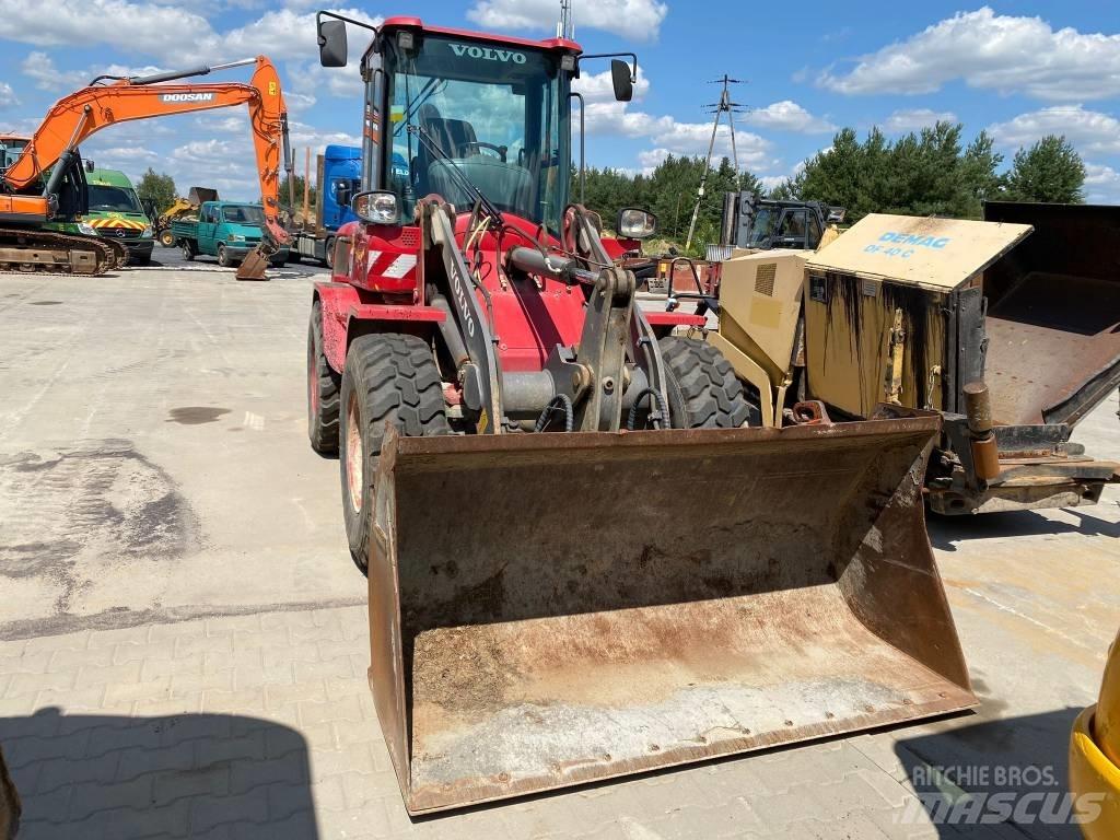 Volvo L 30 G Kolesni nakladalci