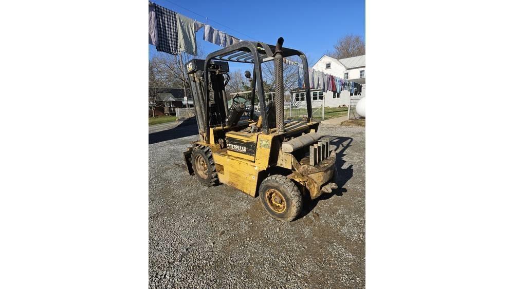 CAT V 40 E Viličarji - drugo