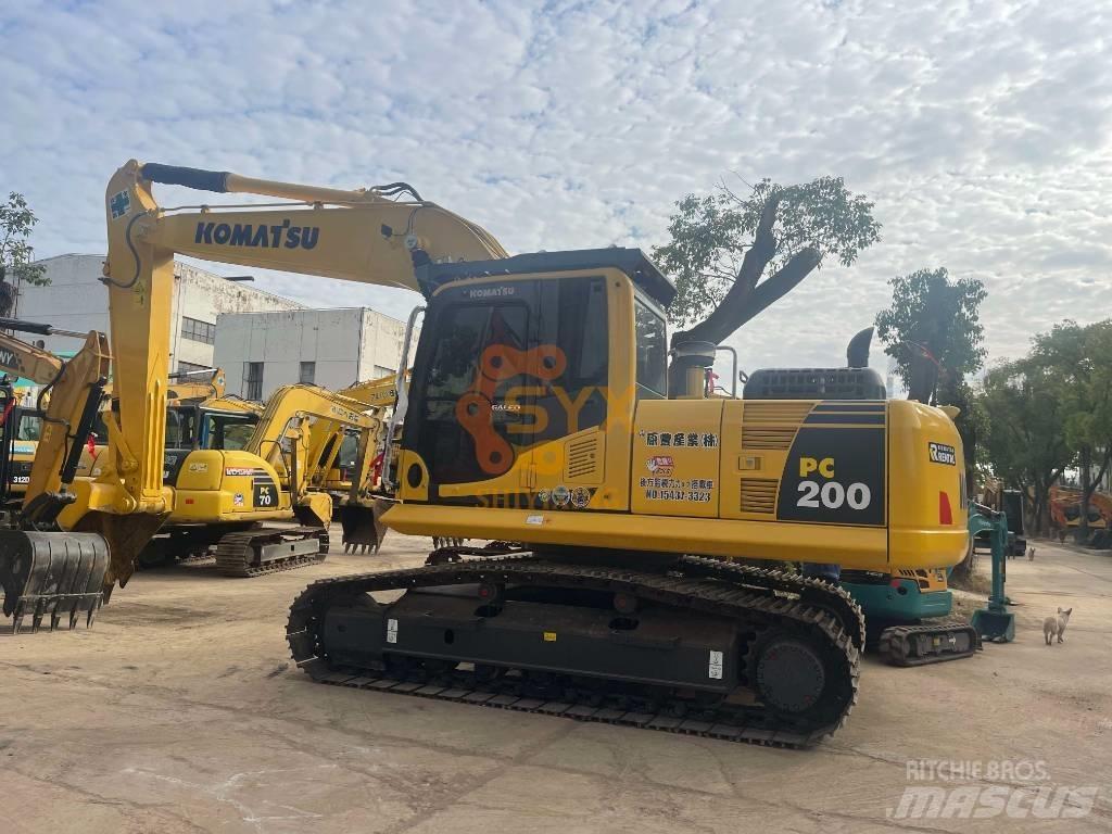 Komatsu PC 200-8 Bagri goseničarji