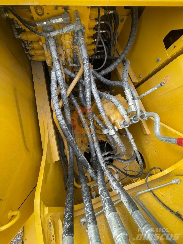 Komatsu PC 200-8 Bagri goseničarji