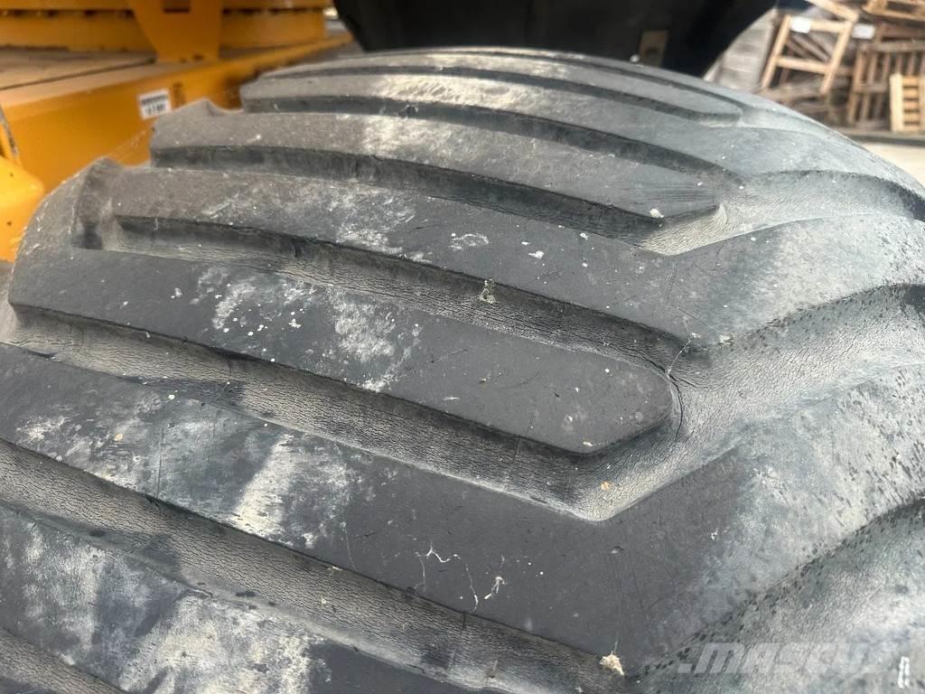 Liebherr A900 Bagri na kolesih