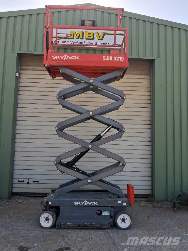 SkyJack SJ III 3219 Škarjaste dvižne ploščadi