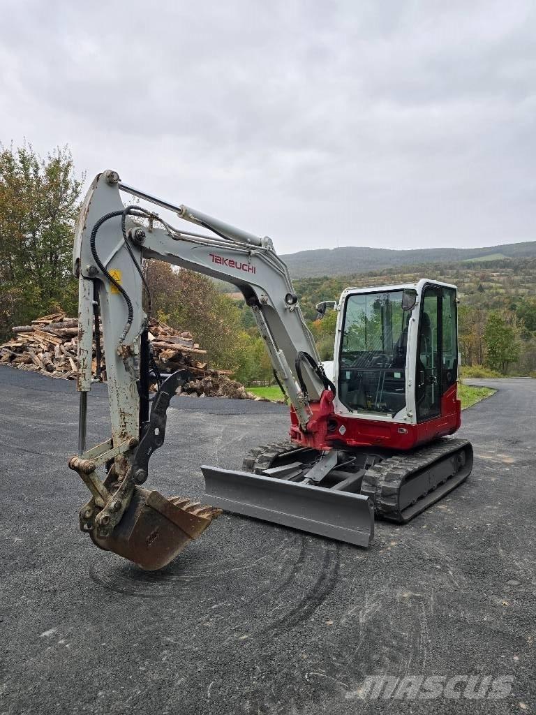 Takeuchi TB 260 Mini bagri <7t
