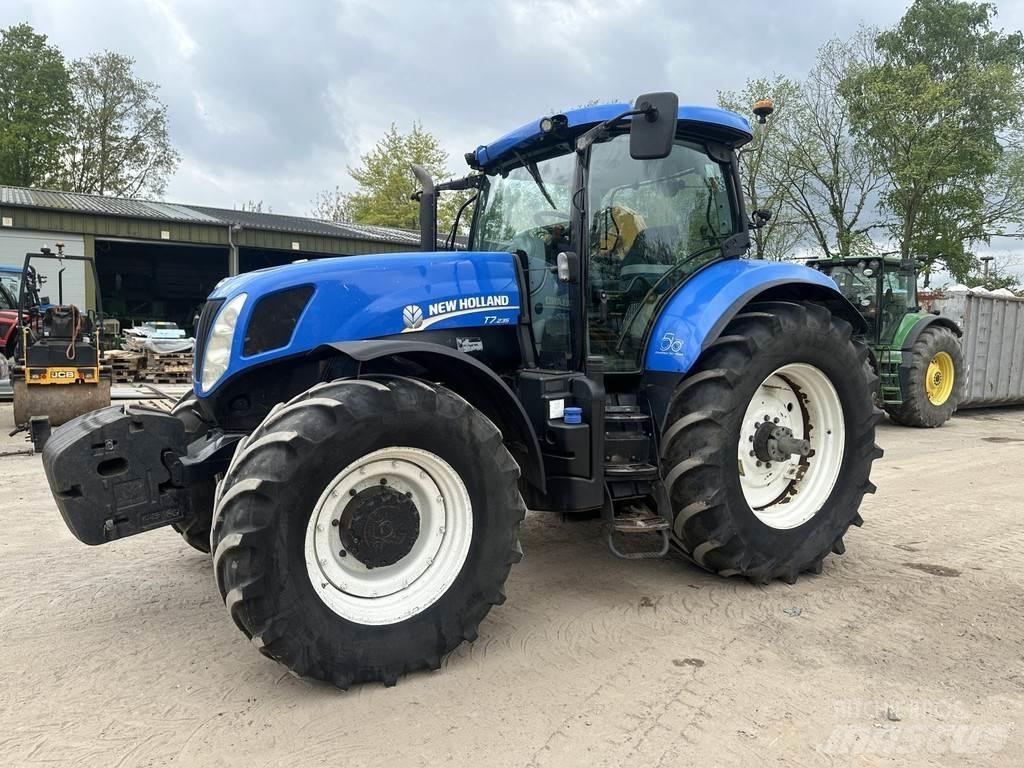 New Holland T7.235 Traktorji