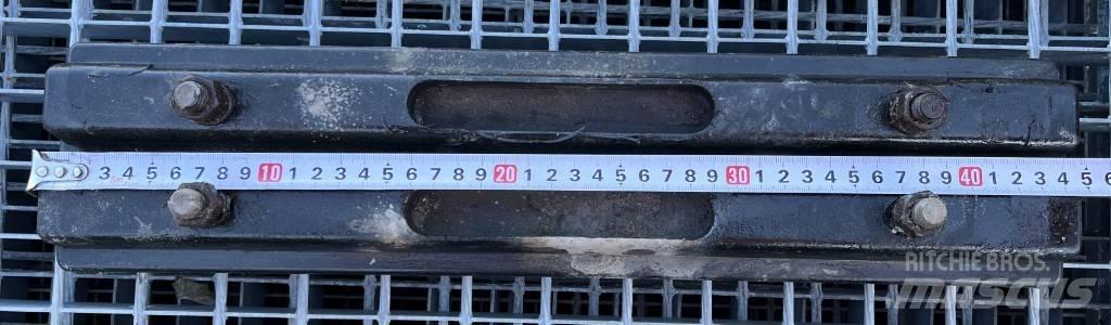  TXD 450A Gosenice