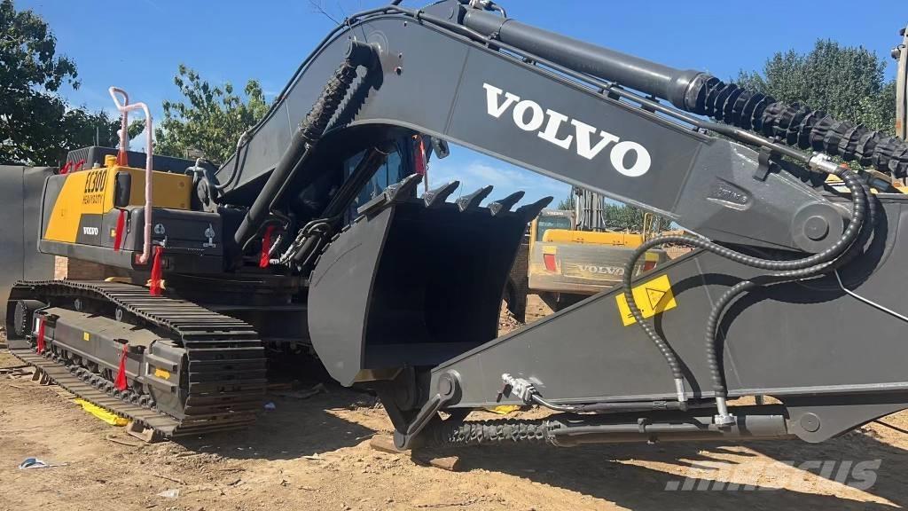 Volvo EC300D Mini bagri <7t