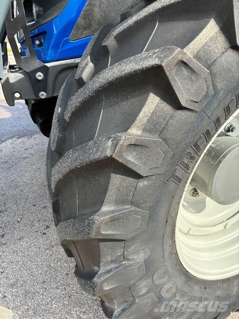 Valtra T 194 Versu Traktorji
