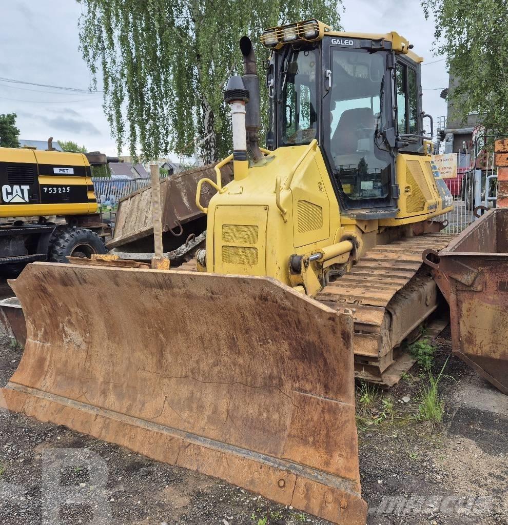 Komatsu D 51 EX-22 Buldožerji goseničarji