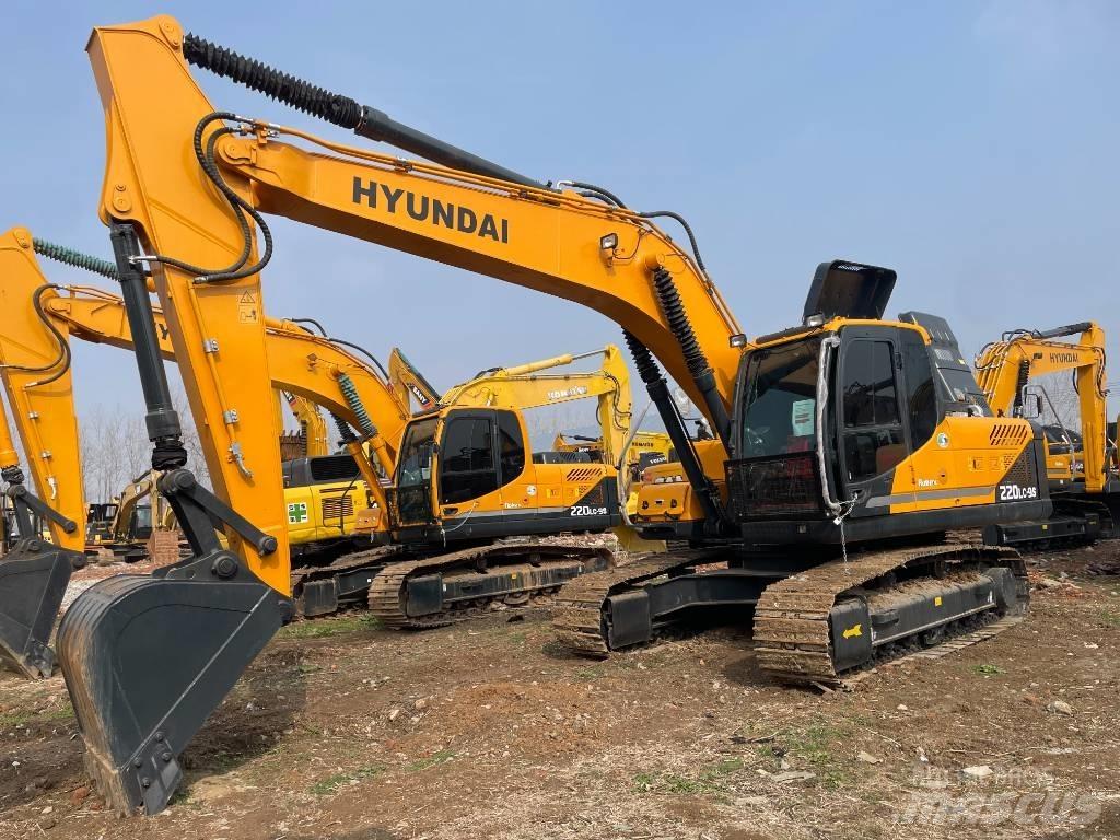 Hyundai 220 Bagri goseničarji