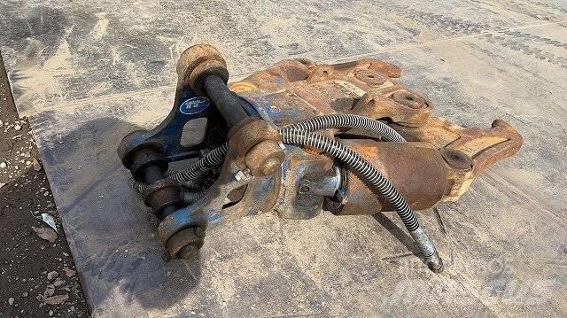 Kobelco SK30UR-6 Rušilni bagri