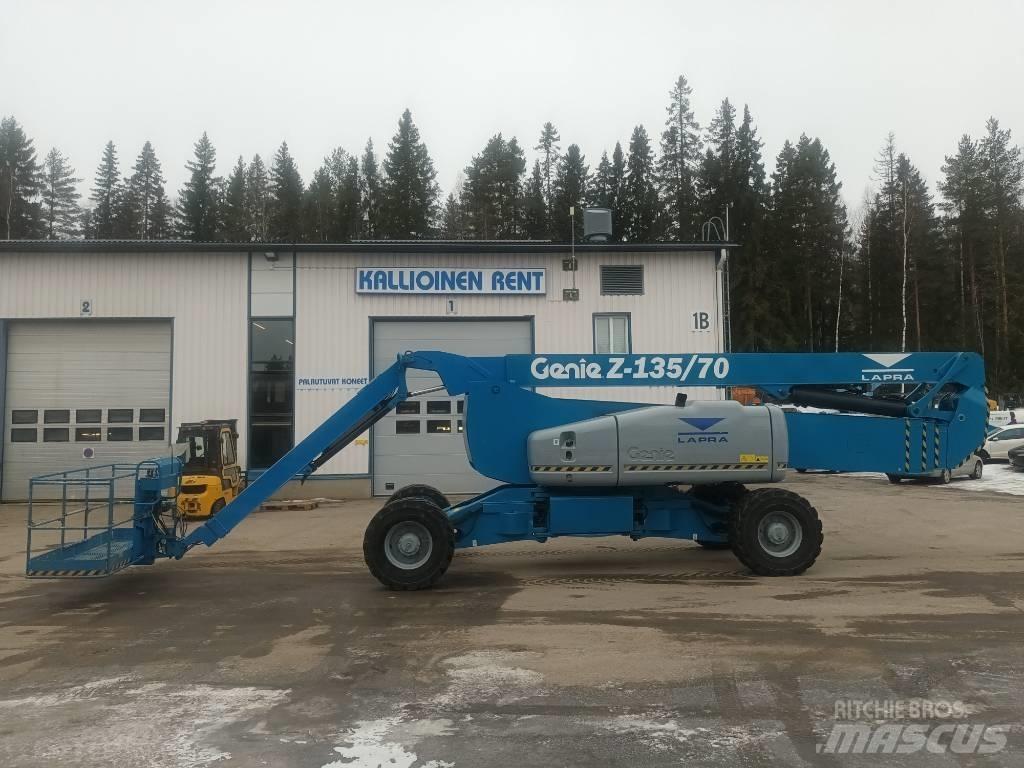 Genie Z 135/70 RT Zglobne dvižne ploščadi