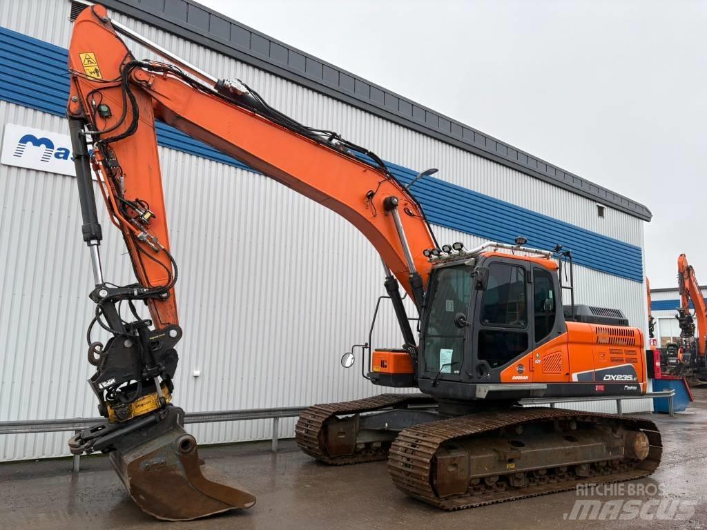 Doosan DX235LC-5 Bagri goseničarji