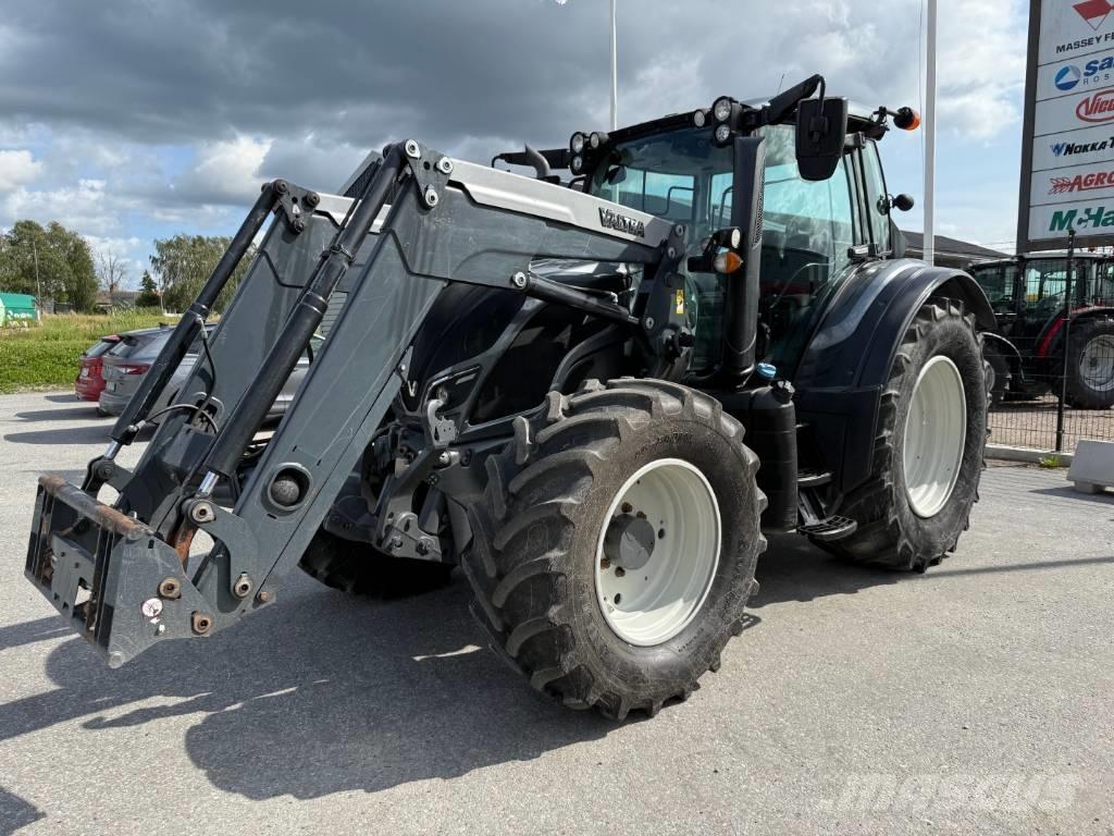 Valtra N 174 Traktorji