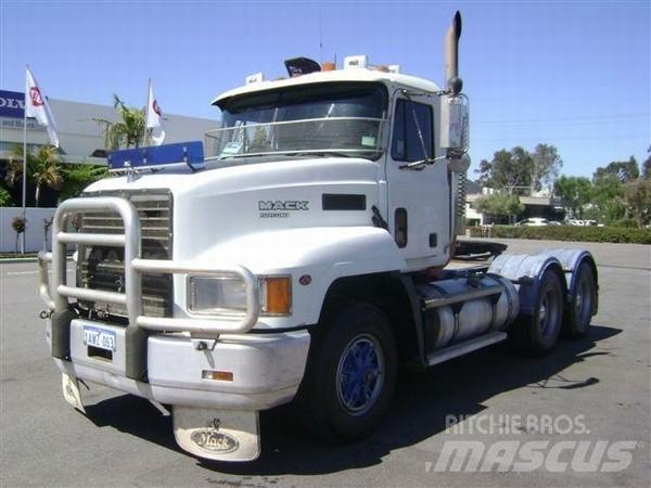Mack Fleetliner Vlačilci