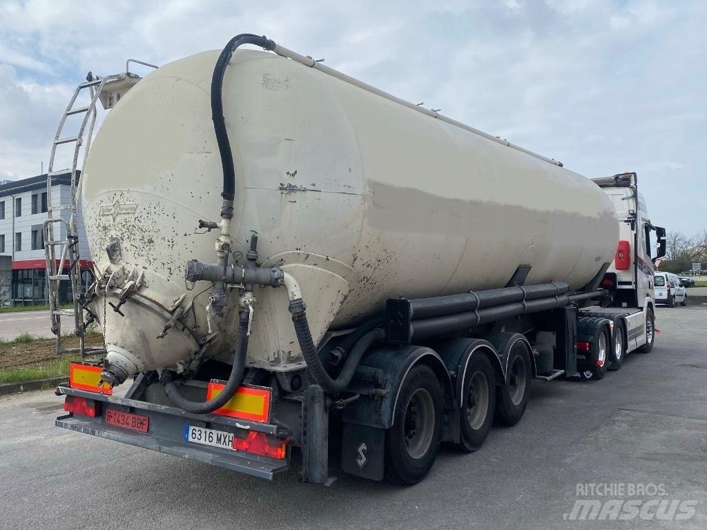 Spitzer SK2458CAL Polprikolice cisterne