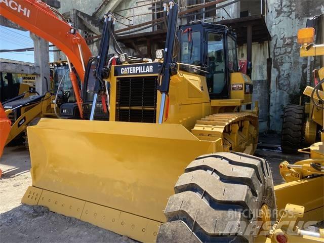 CAT D 6 G Buldožerji goseničarji