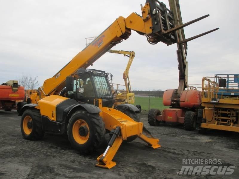 JCB 540-140 Teleskopski viličarji