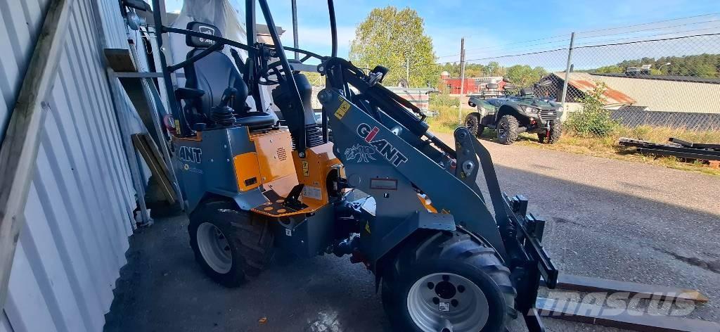 GiANT G 1100 Mini nakladalci