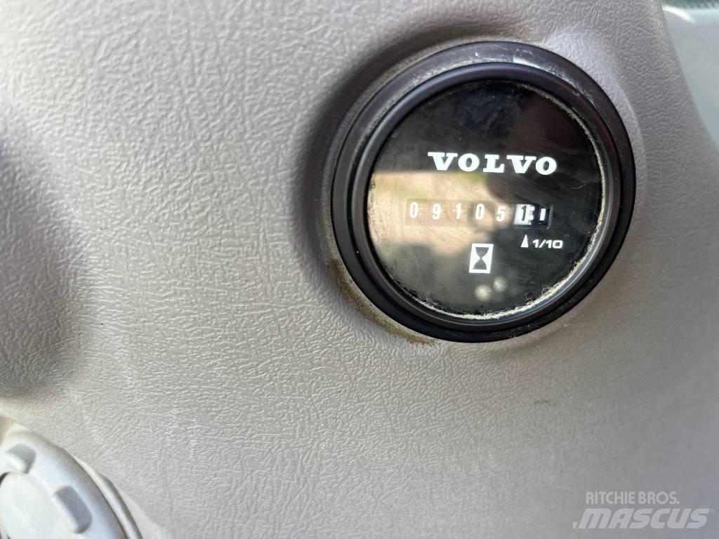 Volvo EC 300 EL Bagri goseničarji