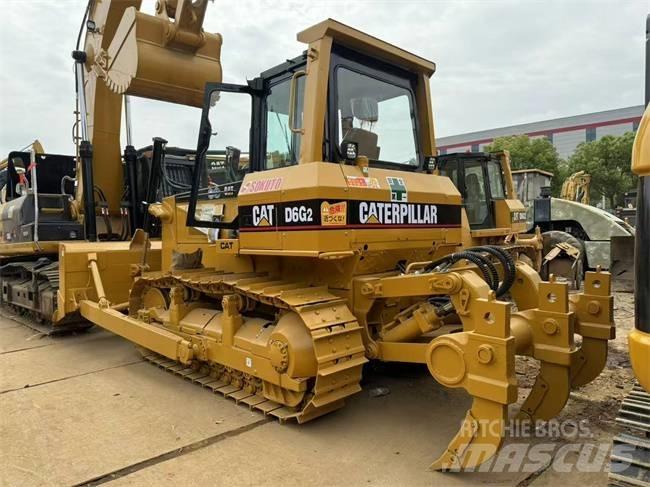 CAT D 6 G Buldožerji goseničarji