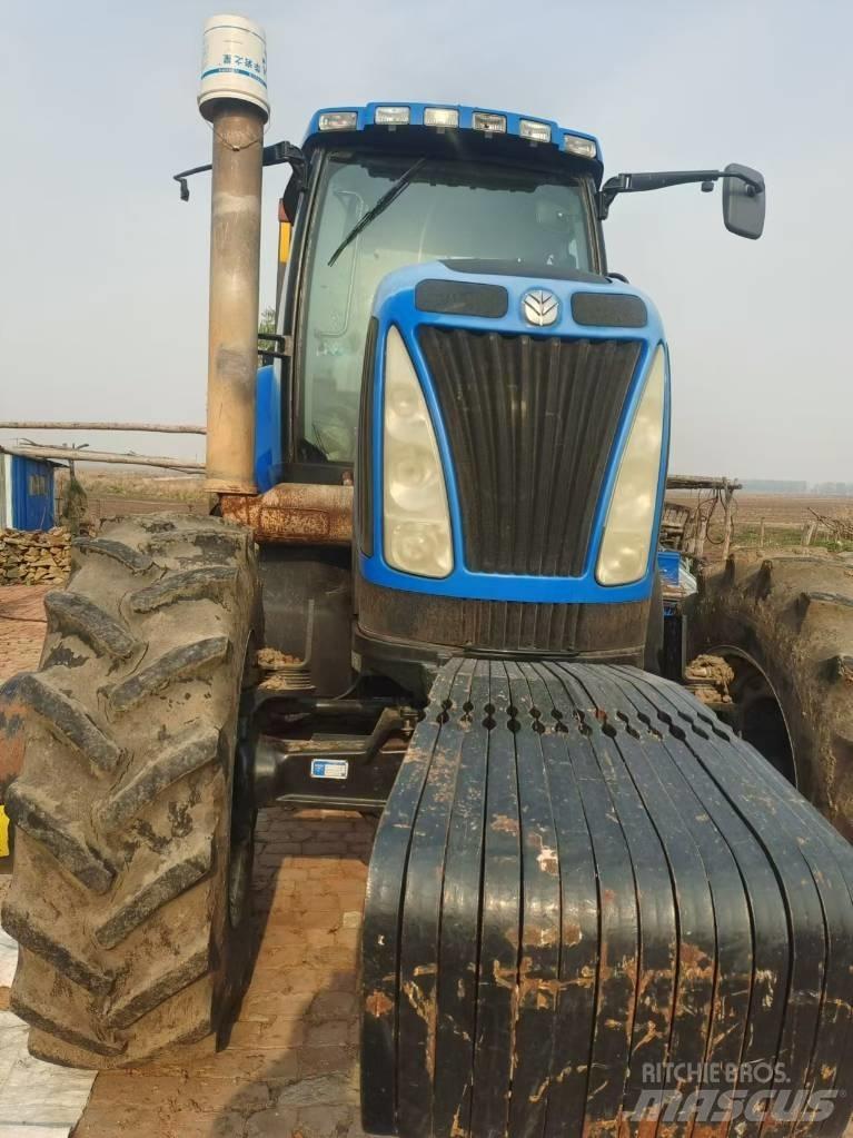 New Holland T8040 Traktorji