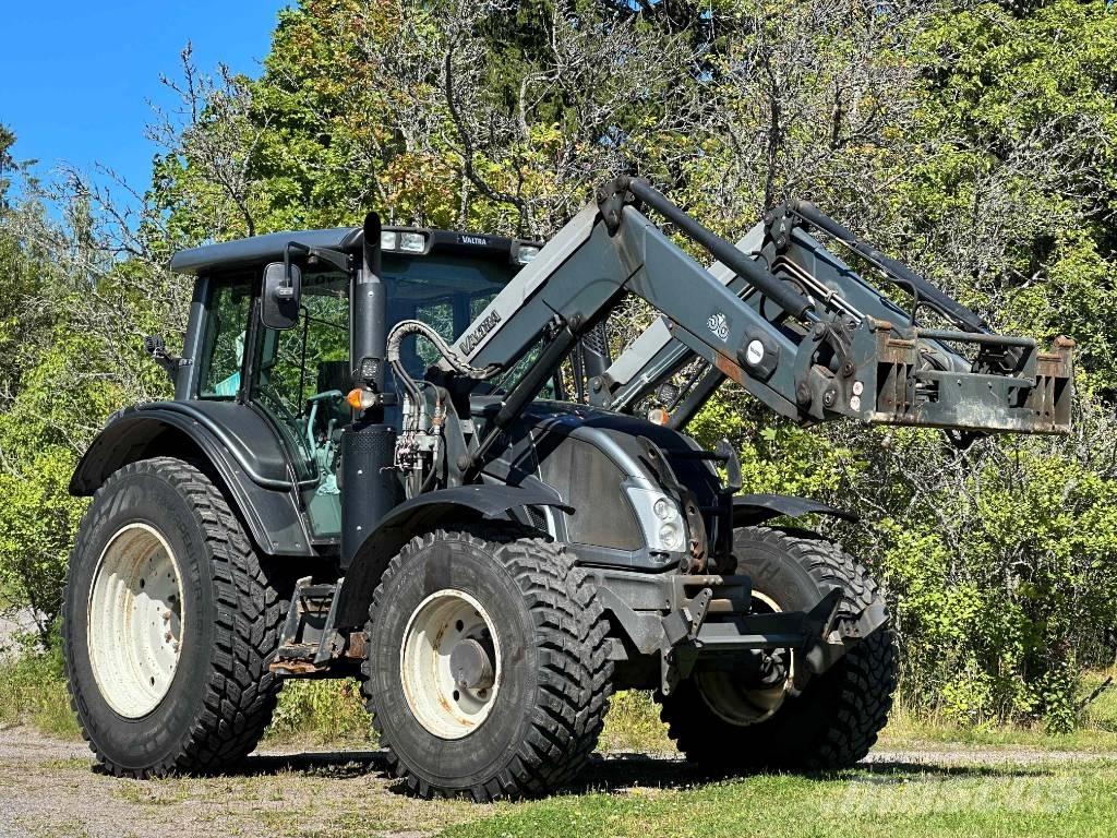 Valtra N 123 H5 Traktorji