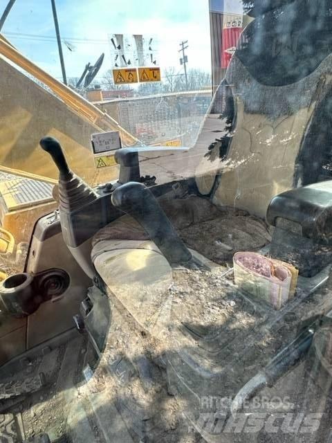 CAT 320 C L Bagri goseničarji
