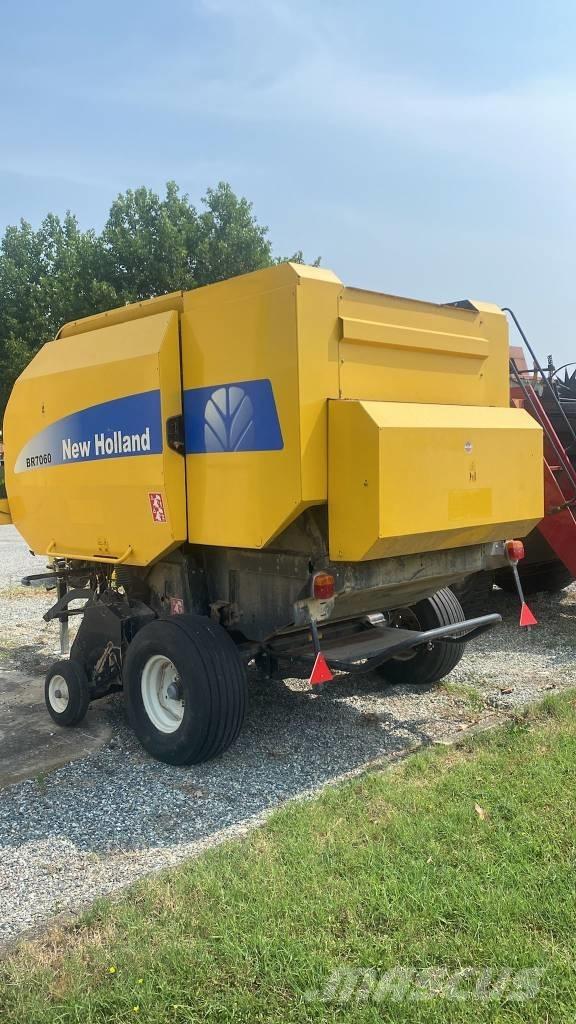 New Holland BR 7060 Balirke (okrogle bale)