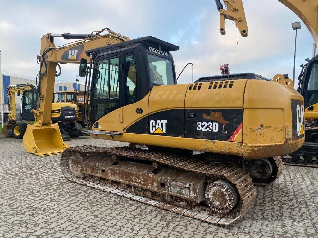 CAT 323D NVT Bagri goseničarji