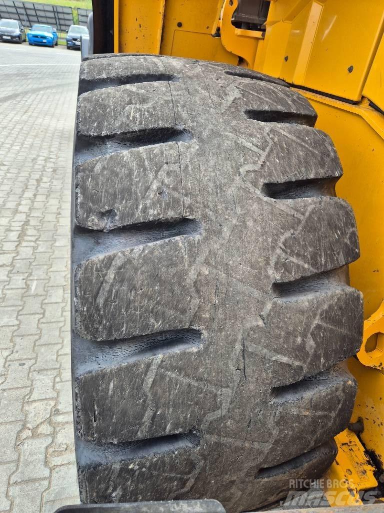 Volvo L 180 H Kolesni nakladalci