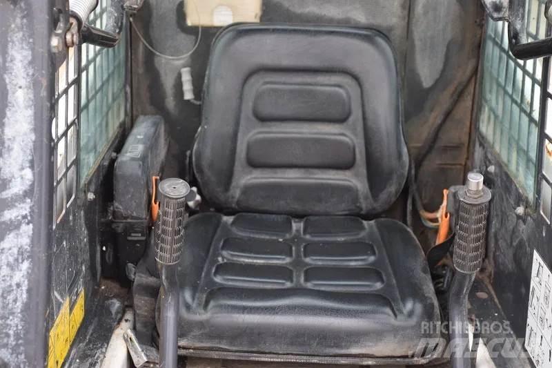 Bobcat S70 Skid steer mini nakladalci