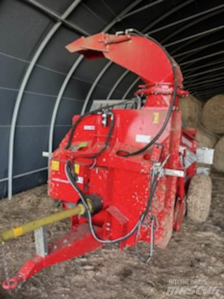 Silofarmer P 280 Rezač za bale, oprema za rezanje in odvijanje bal