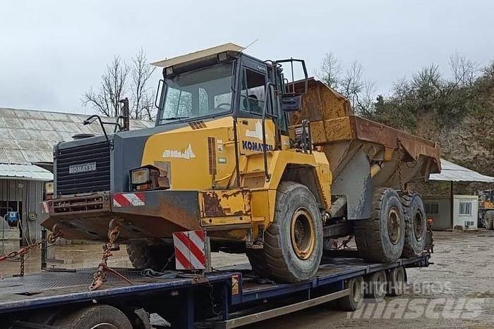 Komatsu HM300-2 Ne cestni demperji