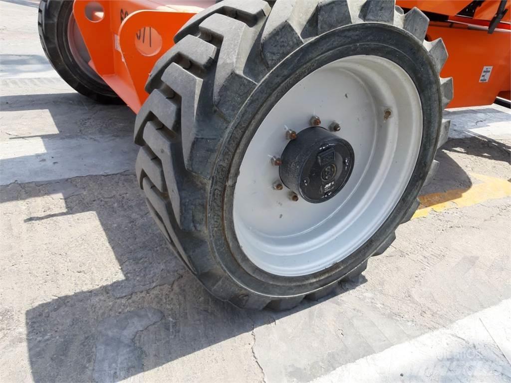 JLG 600AJ Zglobne dvižne ploščadi