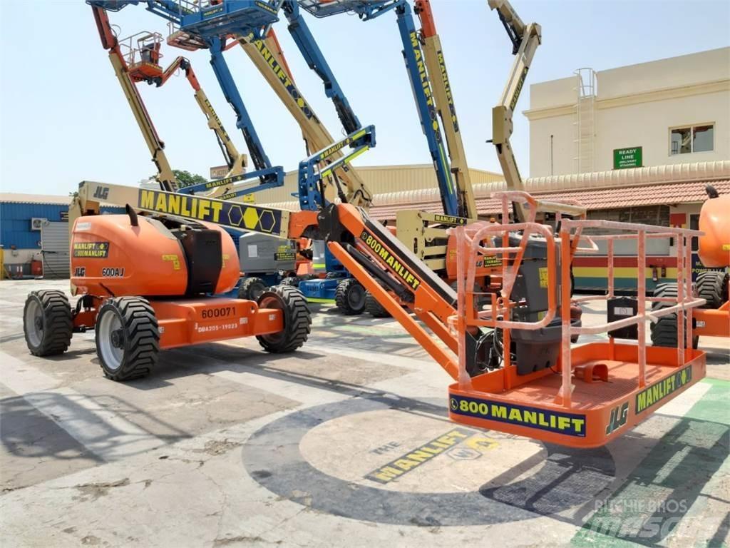 JLG 600AJ Zglobne dvižne ploščadi