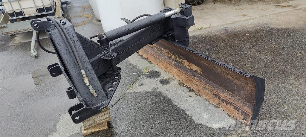 Esko 250 H Cestni plugi