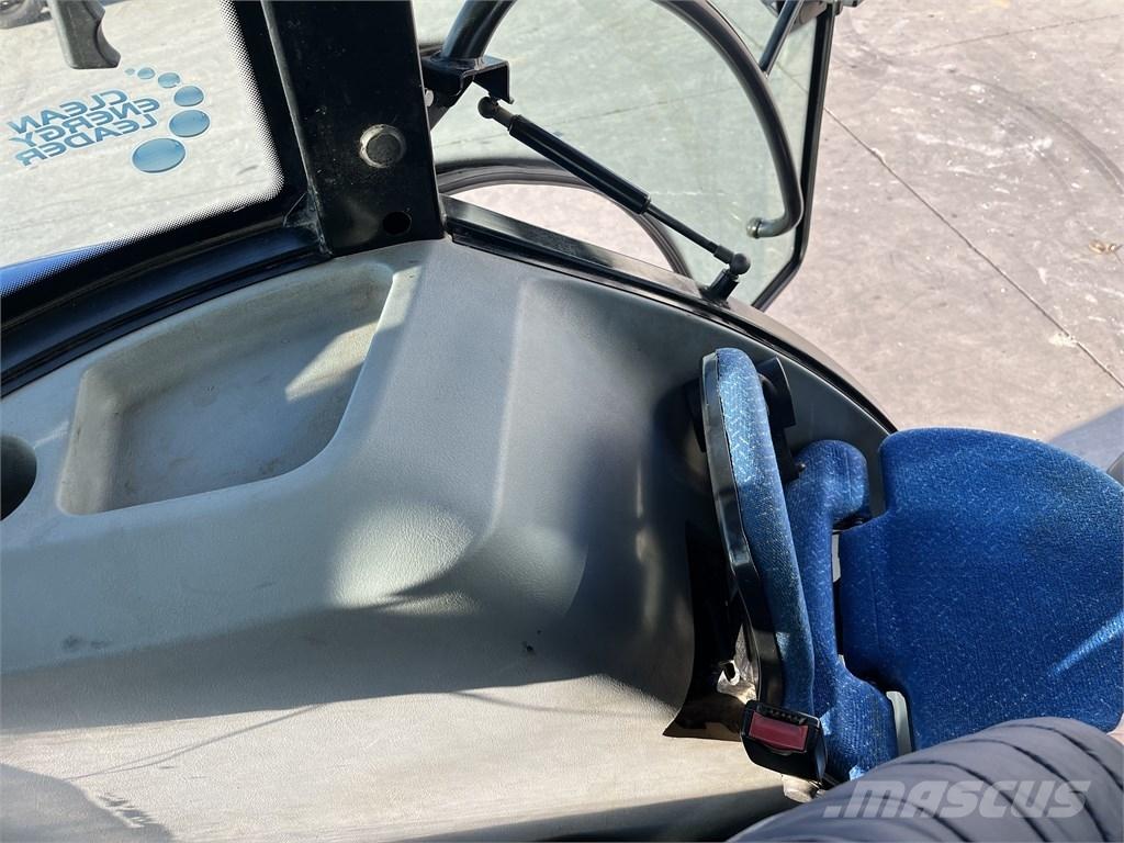 New Holland TD 5.95 Traktorji