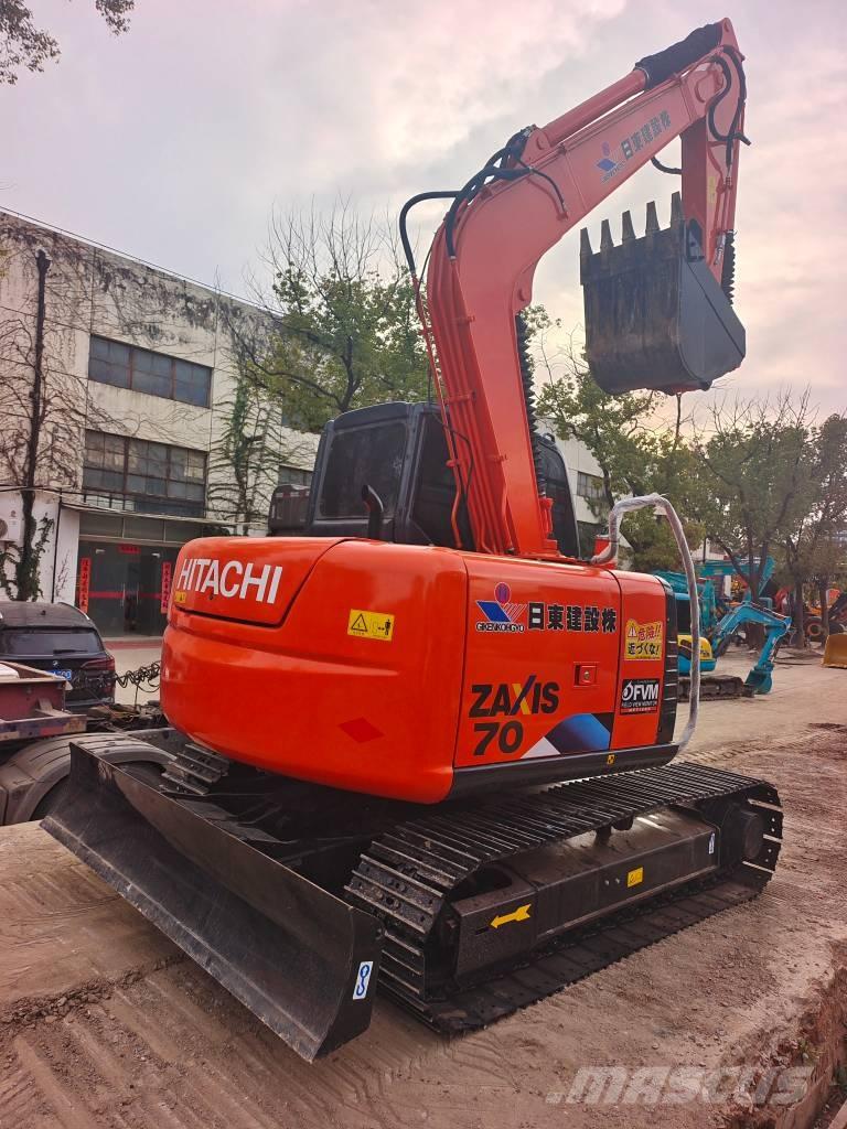 Hitachi Zaxis 70 Bagri goseničarji