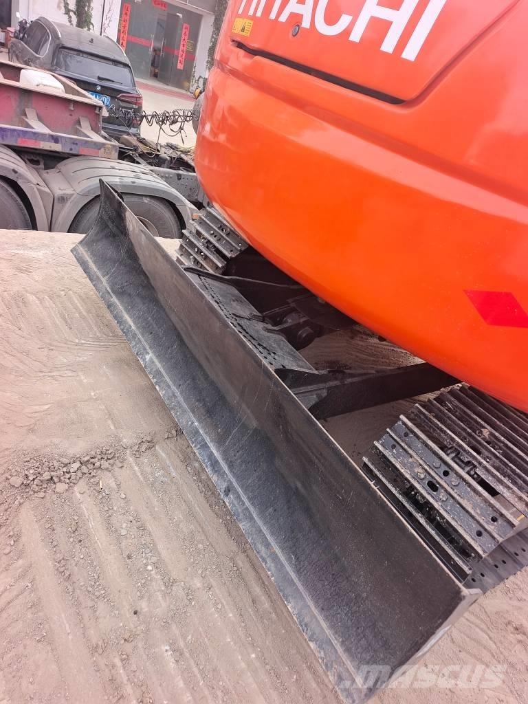 Hitachi Zaxis 70 Bagri goseničarji