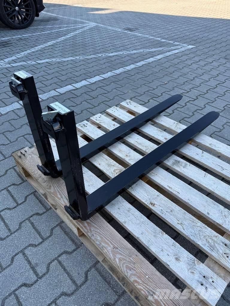 Top-Agro FEM20 Priključki za čelni nakladalec