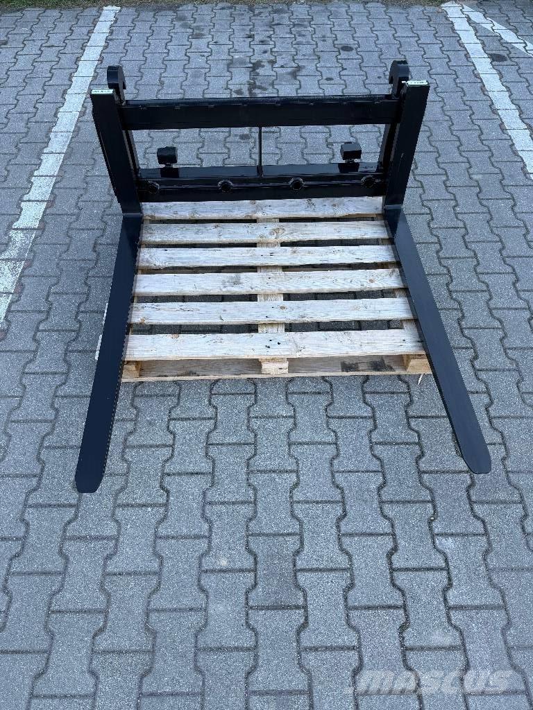 Top-Agro FEM20 Priključki za čelni nakladalec