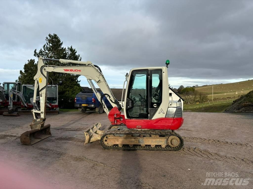 Takeuchi TB 250 Mini bagri <7t