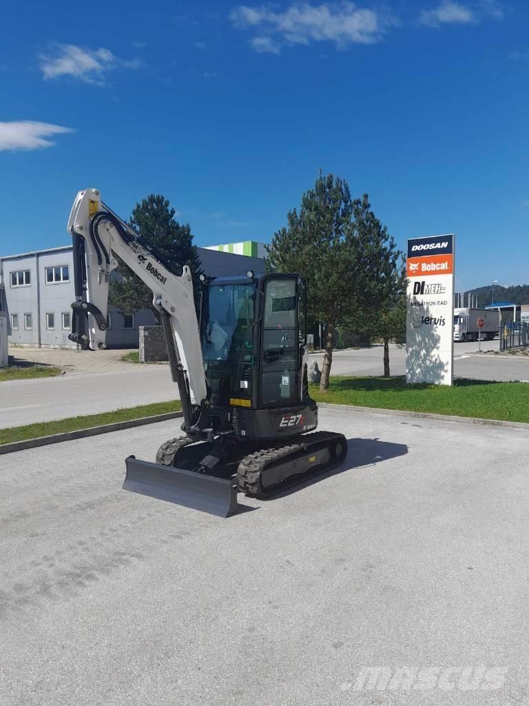 Bobcat E27Z Mini bagri <7t