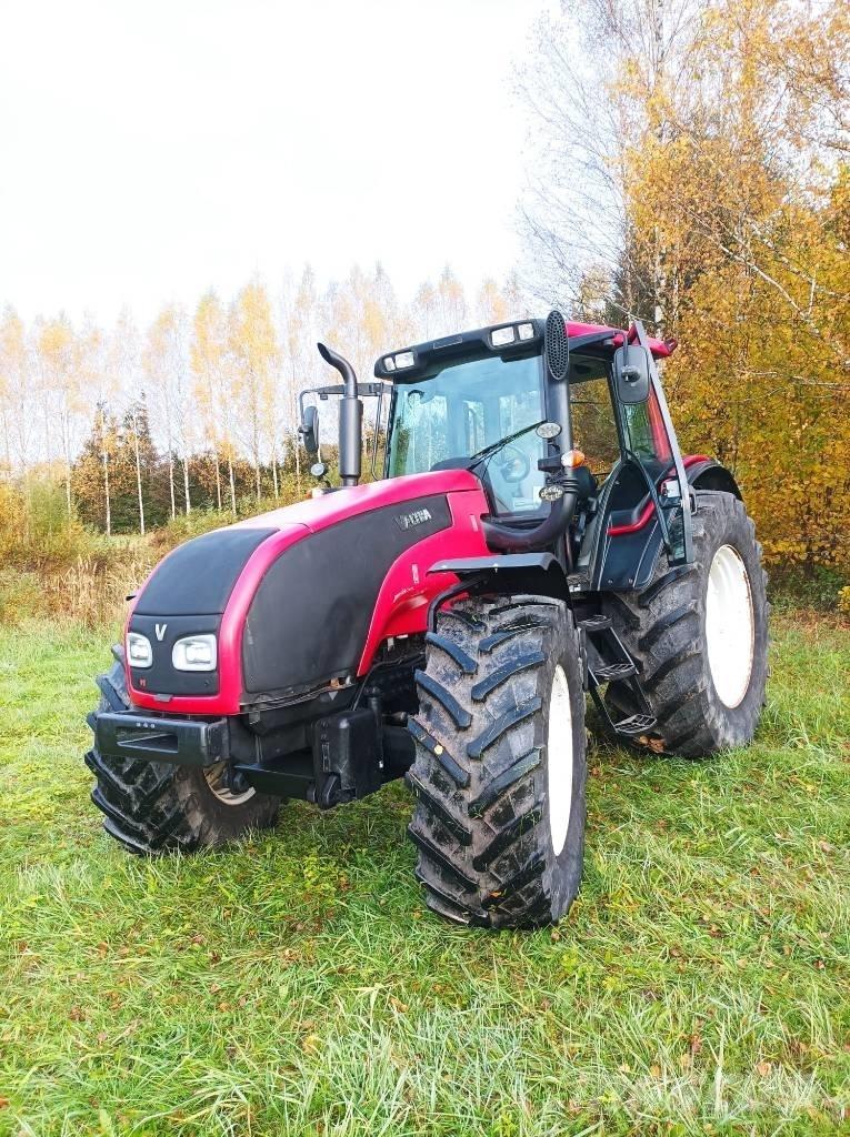 Valtra T 191 Traktorji