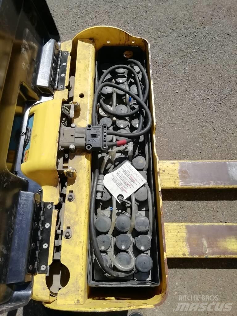 Hyster P2.0 Električni nizko dvižni viličar