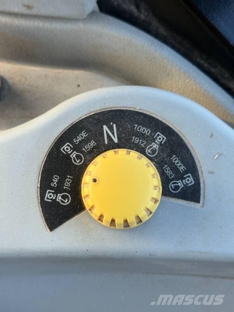 New Holland T 7.270 Traktorji