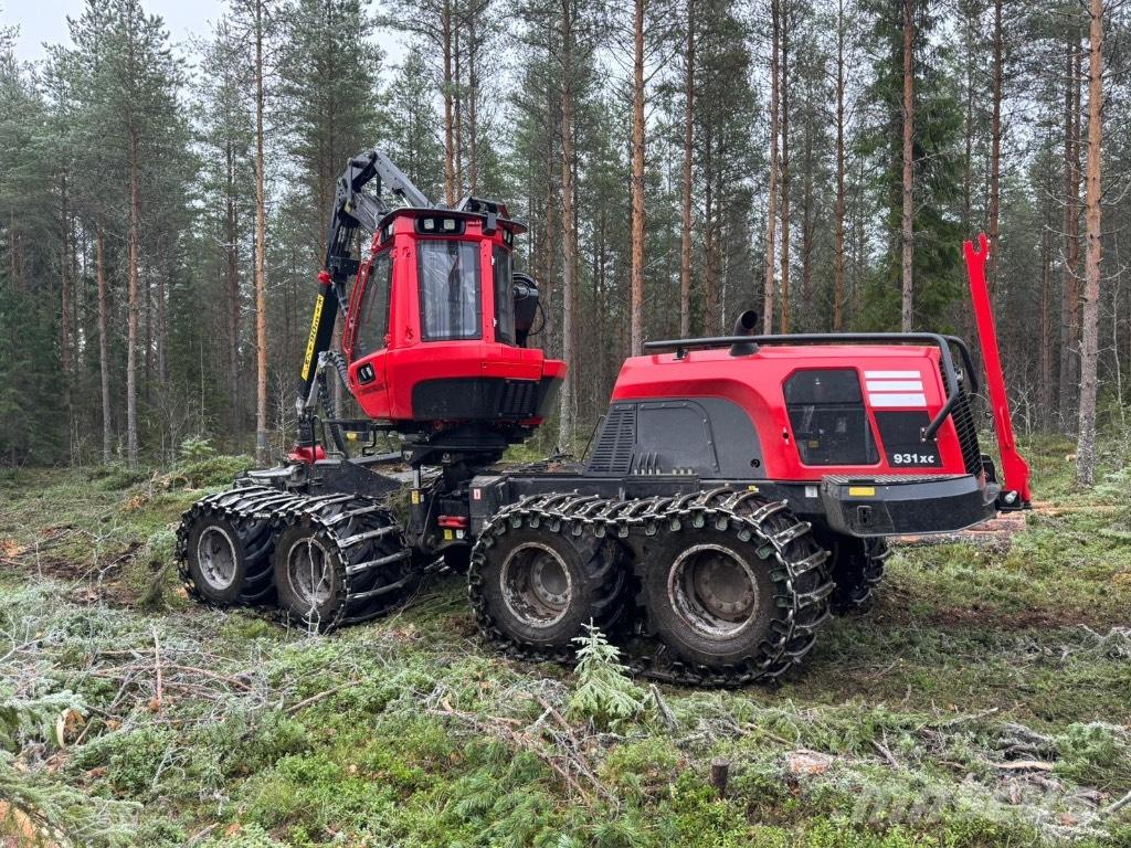 Komatsu 931 XC Harvesterji